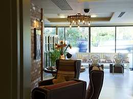 The Bermondsey Square Hotel