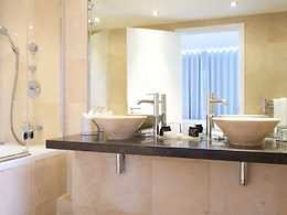 Suites room, The Bermondsey Square Hotel