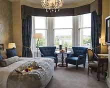 Junior room, The Bonham Hotel