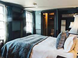Double room, The Crown and Thistle