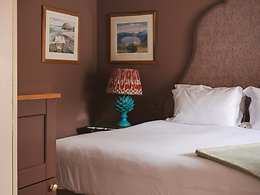 Cosy Double room, The Beeley Inn