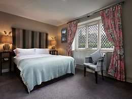 Deluxe room, The Devonshire Arms at Beeley