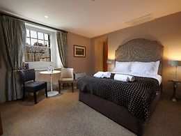 Classic Double room, The Devonshire Arms at Pilsley