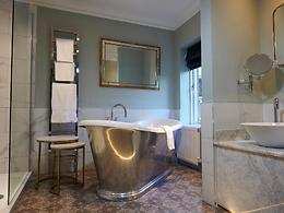 Superior room, The Devonshire Arms Hotel & Spa