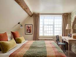 Classic room, The Falstaff Hotel