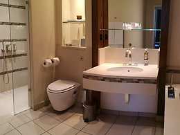 Prime Suite room, The Roseate Reading
