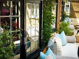 The Secret Courtyard restaurant, The George Hotel SURYA