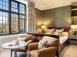 Deluxe room, The Greenway Hotel & Spa