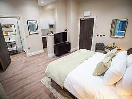 Standard Studio Apartment room, The Gresham Aparthotel