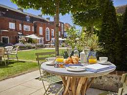 The Grosvenor Stockbridge