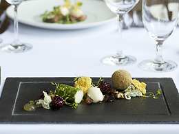 The Beaufort Restaurant restaurant, The Hare and Hounds