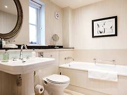 Silkwood Double or Twin room, The Hare and Hounds