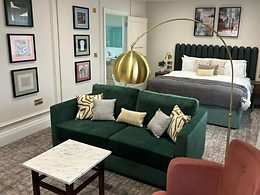 Deluxe room, The Hillbrook Hotel