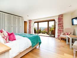 Superior room, The Horn of Plenty