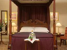 Executive Four Poster room, The Old Swan