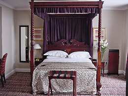 Executive Four Poster room, The Old Swan