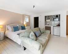 Studio Apartment room, The Rosevine Hotel