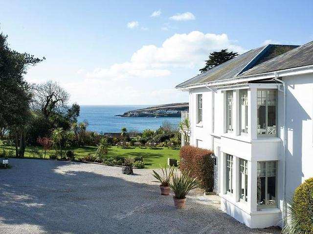 The Rosevine Hotel main image