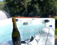 Villa Gallery with Hot Tub room, The Valley Cornwall
