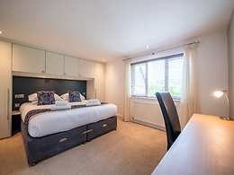 Villa Gallery room, The Valley Cornwall