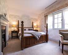 Deluxe Hall Queen room, The Wood Norton