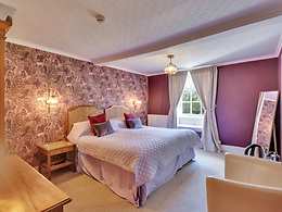 Tyddyn Llan Country Hotel