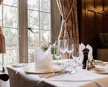 The Oak Room Restaurant restaurant, Tylney Hall