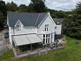 Welbeck Manor Hotel