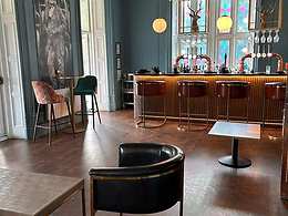 Welbeck Manor Hotel