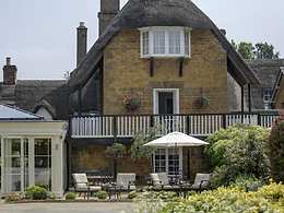 Wroxton House