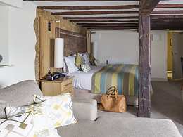 Superior room, Wroxton House